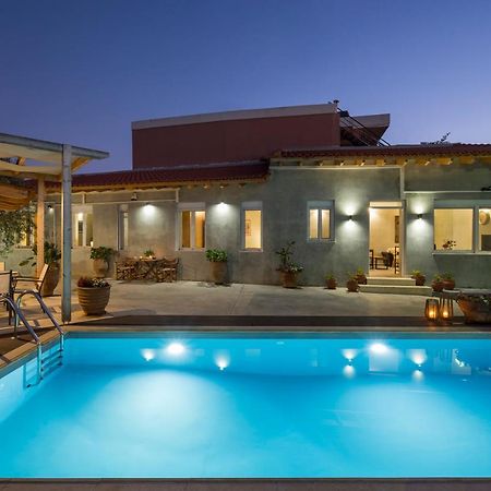 Villa Roxanne Galatas  Экстерьер фото