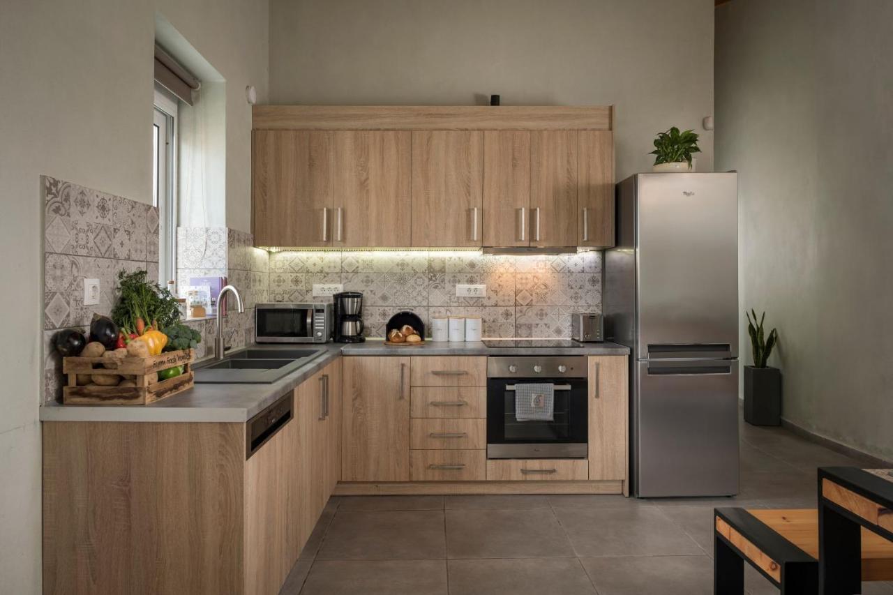 Villa Roxanne Galatas  Экстерьер фото